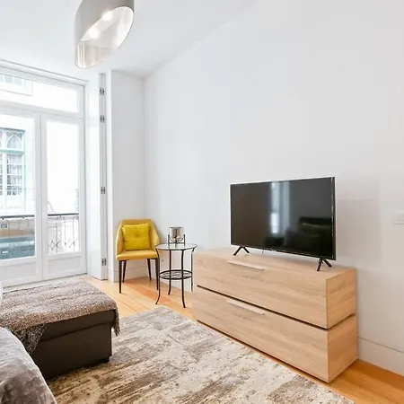 Spacious 1 Bedroom Near Baixa * Lizbona