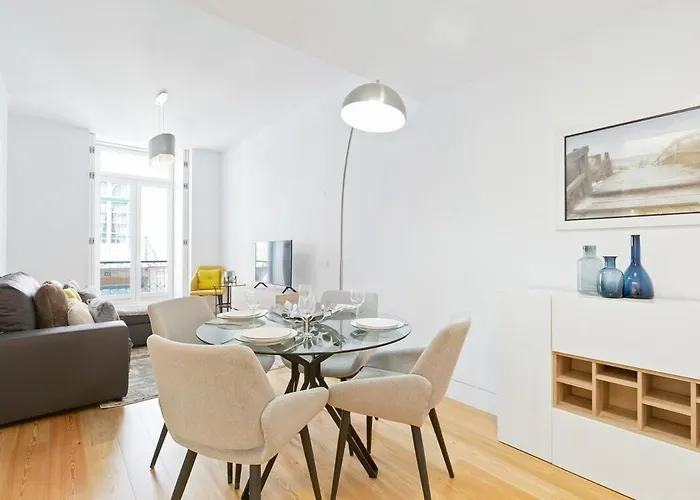 Spacious 1 Bedroom Near Baixa Apartament Lizbona