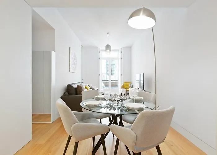 Spacious 1 Bedroom Near Baixa *